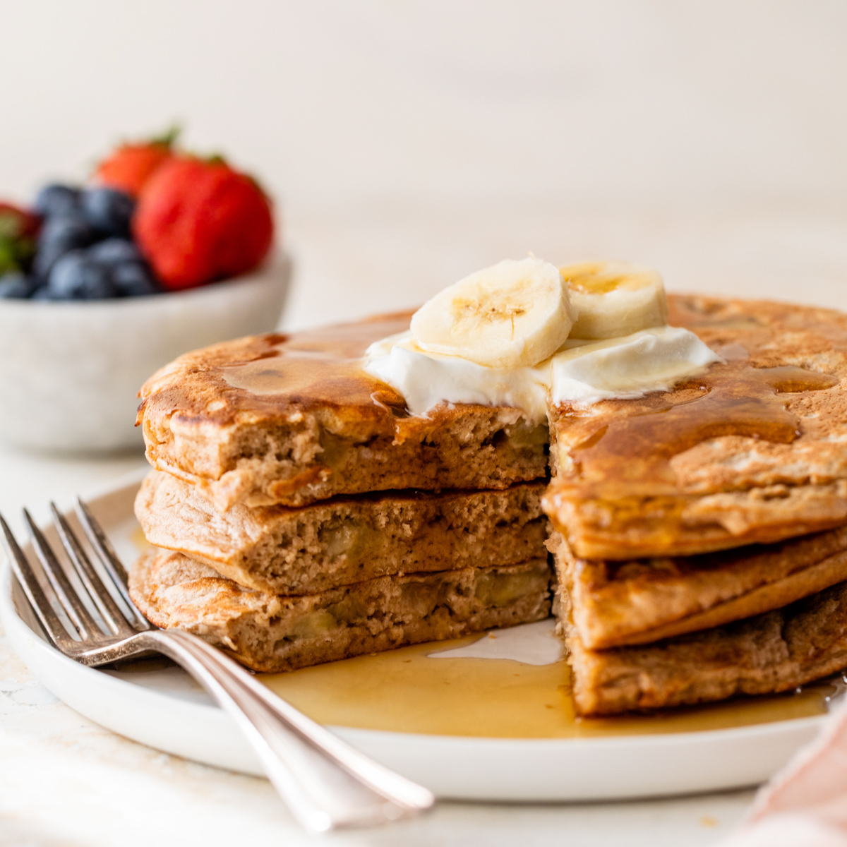 Fuel Your Day: The Low-GI Secret of Peanut Butter Banana Pancakes